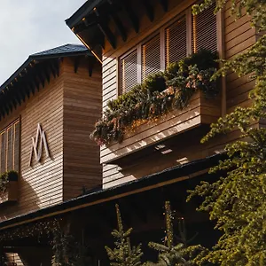 Hotel The Mountains ***