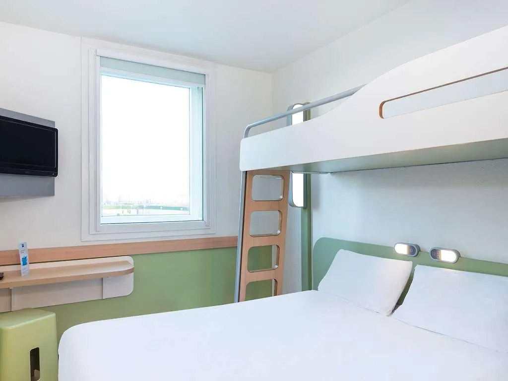 Ibis Budget Lyon Gerland 2*,